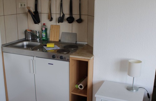 Lausen Apartment | Serene Retreat by Kulkwitzer See: Pool, Garden & Relaxation