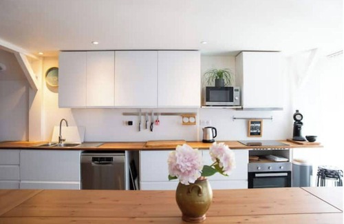 Soorts-Hossegor Resort | Oceanfront Escape with Pool and Surfboards Included!