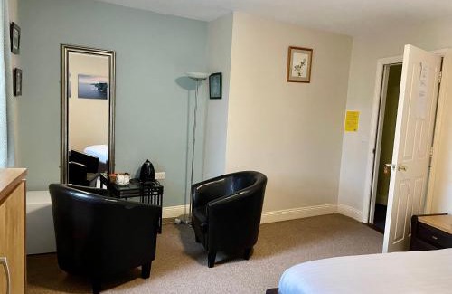 Midleton House | Discover An Stór Townhouse: Pet-Friendly & Family Ready