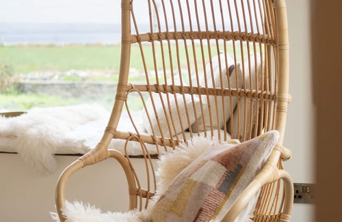 Liscannor House | Discover An Tíg Beag with Kitchen in Liscannor