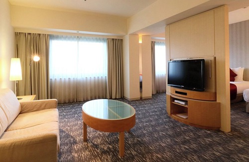 Narita Hotel | Discover Comfort at ANA Crowne Plaza Narita, 4-Star Retreat