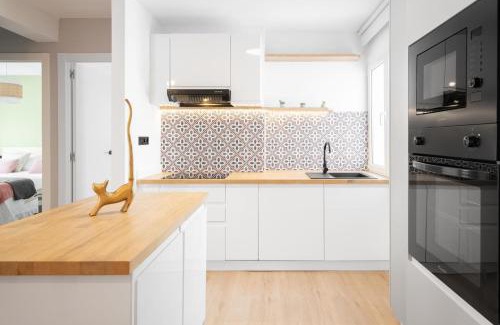 Distrito Sur Apartment | Family-Friendly Stays at Ana María - Rated 9.6/10