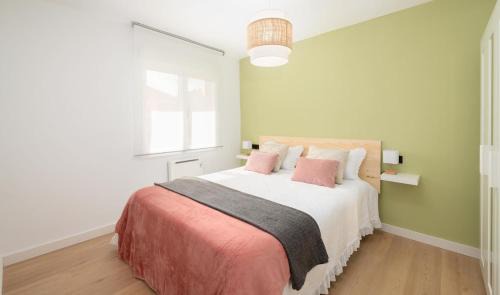 Distrito Sur Apartment | Family-Friendly Stays at Ana María - Rated 9.6/10