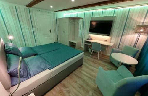 Ueckermuende Apartment | Discover AnaCapri Gästehaus Le Havre with Restaurant & Kitchen