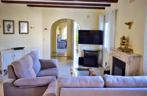 Molinell Ski Chalet | Anacasa Villa Renoir Oliva Nova CH1015