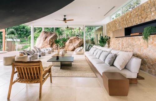 Ko Pha-ngan Villa | Unforgettable Anaia: 4-Star Oceanfront Escape with Spa