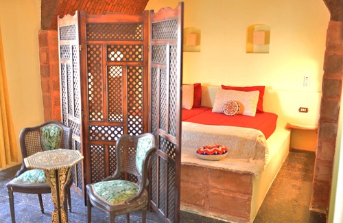 Aswan Bed & Breakfast | Discover Anakato Kiki: Family-Friendly with Gourmet Dining