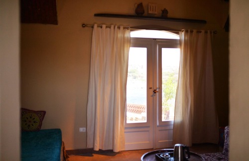 Aswan Bed & Breakfast | Discover Anakato Kiki: Family-Friendly with Gourmet Dining
