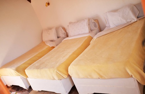 Nagaa Suhayl Gharb House | Discover Anakato Nubian Dream: Family-Friendly Retreat