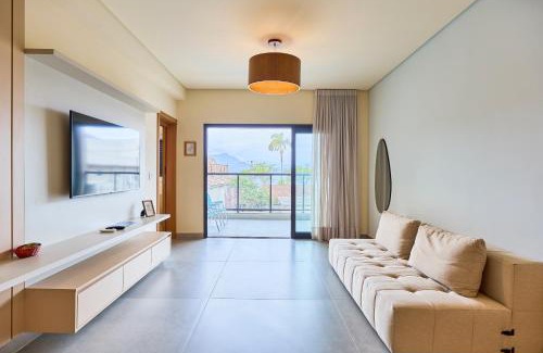 Itagua Apartment | Oceanfront Apartment with Stunning Views in Itagua