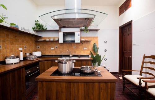 Yen Phu Villa | Anamoi Villa An Duong Tay Ho 5min to West Lake 6BR