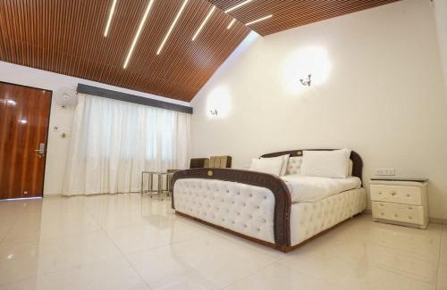 Mahiravani Resort | Elegant Anand Resort: Private Pool Villa Getaway in Nashik