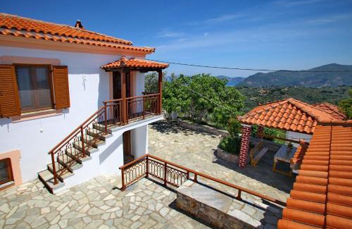 Skopelos Town House | Cozy Anania Cottage: Pet and Child Friendly Retreat