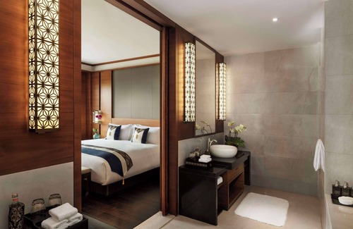 Qiannan Resort | Discover Anantara Guiyang Resort: 5-Star Haven with Spa & Pool