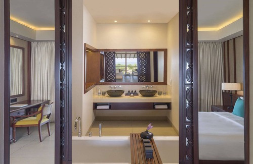 Kalutara Resort | Experience Anantara Kalutara Resort: 5-Star Relaxation Awaits