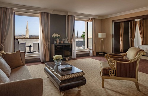 Erzsebetvaros Hotel | Elegant Anantara New York Palace Budapest - 5-Star Luxury Stay