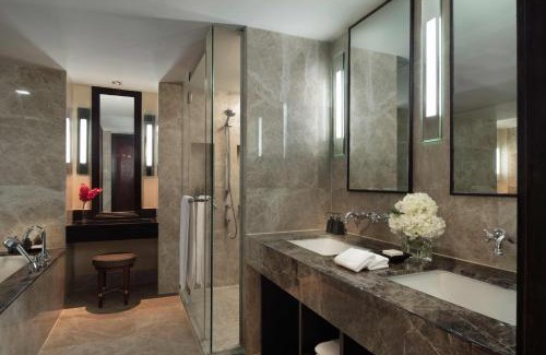 Samre Resort | Unforgettable Stay at Anantara Riverside Bangkok Resort