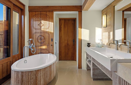 Sir Bani Yas Island Hotel | Discover Anantara Sir Bani Yas Island Al Yamm Villa Resort