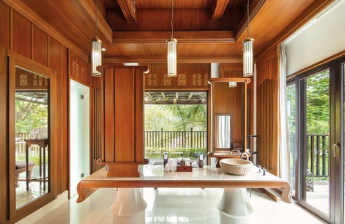 Mengla County Resort | Experience Luxury at Anantara Xishuangbanna Resort