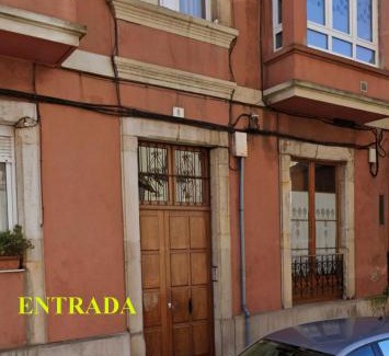 Cimadevilla Apartment | Oceanfront Bliss at ANARAL-Casco Viejo Gijon - 9.2/10 Rating