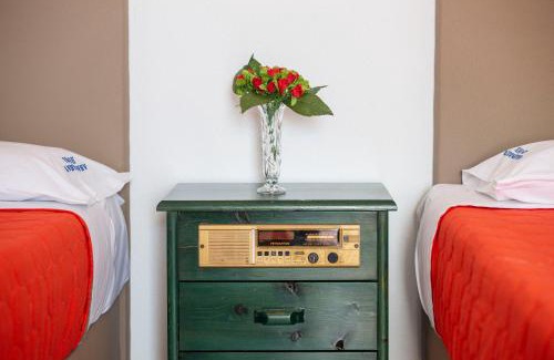 Toroni Apartment | Discover Anastasia's House: Family-Friendly Retreat with Kitchen