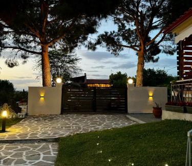 Thermaikos House | Discover Anastasias Cottage: Pet-Friendly Retreat Rated 9.2