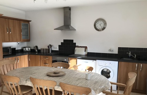 Plonevez-du-Faou House | Anaya Cottages - Maison Idani - 4 bedrooms / 8 people