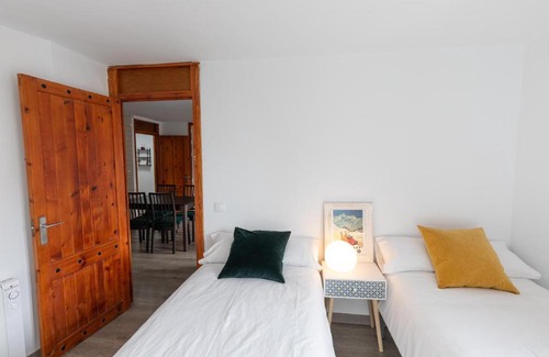 Formigal Apartment | Pet-Friendly Anayet Hotel at Plaza del Reloj, Formigal