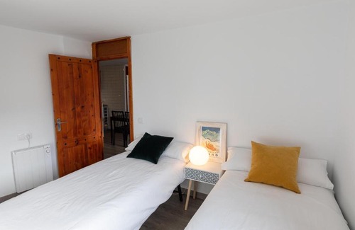 Formigal Apartment | Pet-Friendly Anayet Hotel at Plaza del Reloj, Formigal