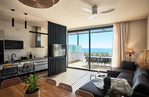 Carboneras Ski Chalet | Experience Comfort at Ancón Suites with Oceanfront Views