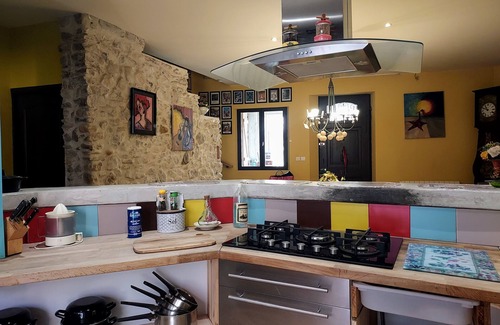 Paziols House | Tranquil Ancestral Village Retreat with Pool and Spa