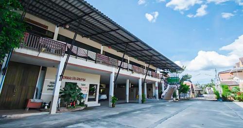 Wiang Sa Hotel | Affordable Family Retreat at โรงแรมอัญชลี การ์เดนท์