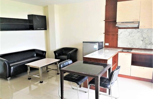 Chang Phueak House | Relax at Anchan 2 Apartments with Spa and Kitchen Access