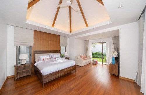 Thep Kasattri Villa | Anchan Bangtao 4 Bedroom Pool Luxury Courtyard Villa