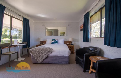 Greenwell Point Hotel | Accessible Family Retreat at Anchor Bay Motel – Rated 9/10