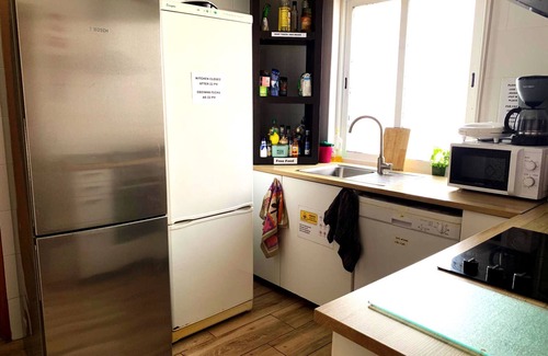 Albufeira House | Discover Anchor House Albufeira: Family-Friendly Retreat