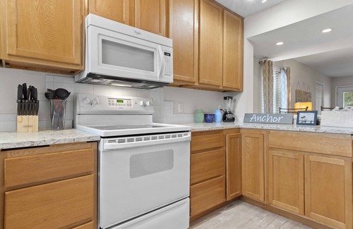 Gulfport House | Oceanfront Anchor Townhome with Gulf Views & Pool Access