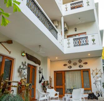 Kishangarh Bed & Breakfast | Discover Anchorage 42: Pet-Friendly with Exceptional Amenities