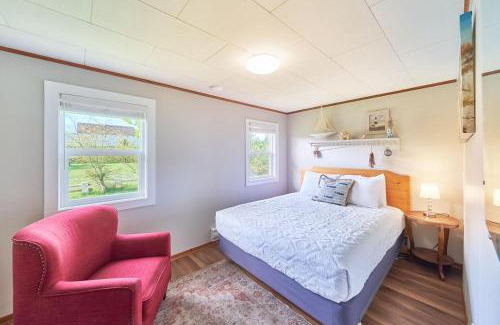 Long Beach House | Anchorage Cottages #8