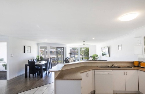 Yamba Apartment | Waterfront Escape: Ocean View Unit in Yamba Awaits