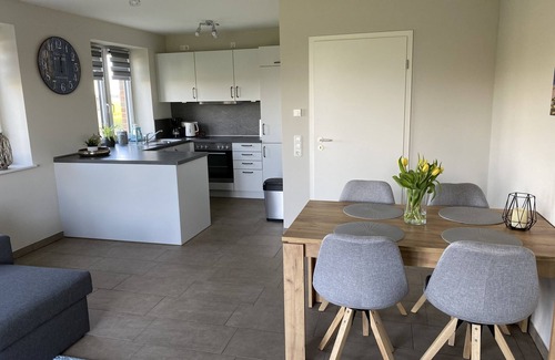 Vollerwiek Apartment | Top-Rated Anchorage Vacation Apartment with Kitchen Access