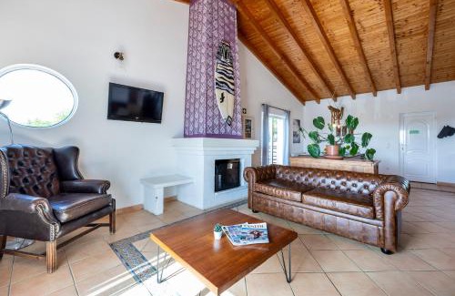 Aljezur House | Discover AnchorHouse Portugal: Pet-Friendly Paradise with Spa