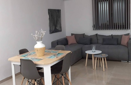 Nea Skioni Apartment | Anchors Aweigh 50m From The Sea