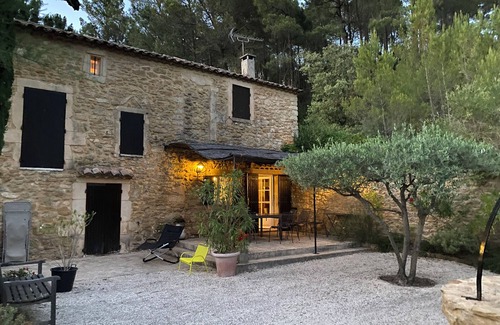 Sabran House | Experience the Enchantment of Ancien MAS Provencal Retreat