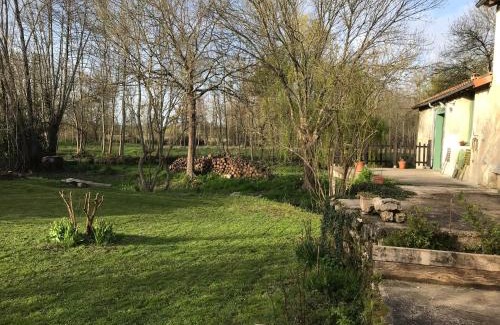 Mosnac Apartment | Idyllic Ancien Moulin à Eau on the Seugne - Rated 9.5
