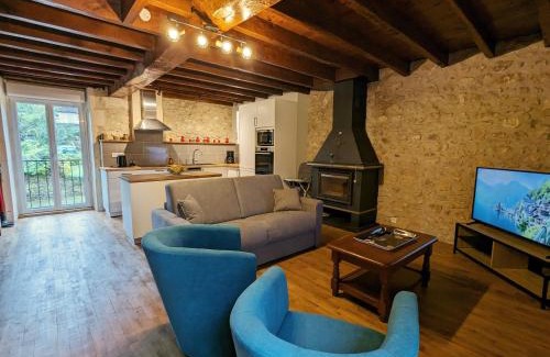 Saint-Aigny House | Ancien Moulin Authentique: Private Terrace by Berry River