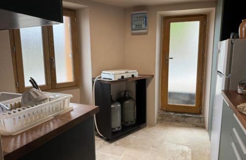 Prades-d'Aubrac House | Cozy Ancienne épicerie - Ideal for Family Getaways