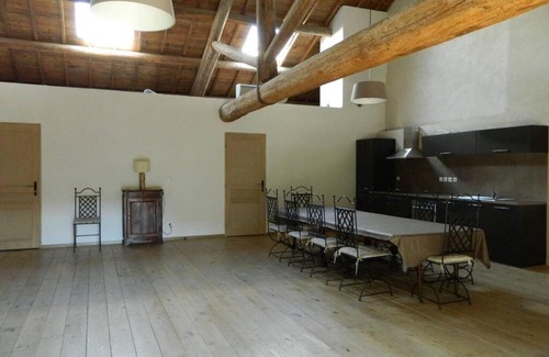 Beauvoisin House | Pet-Friendly Escape at Ancienne Abbaye de Franquevaux
