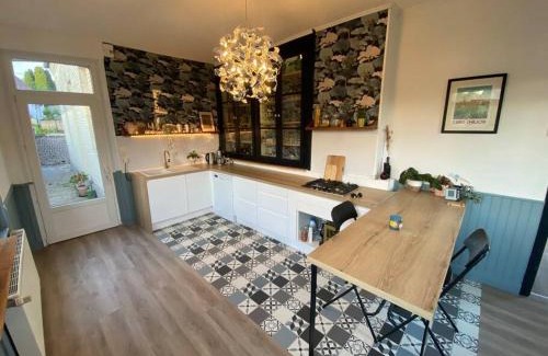 Ligny-sur-Canche House | Welcoming Retreat at Gite de l'ancienne Ecole et Mairie