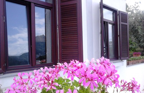 Cava de' Tirreni House | Discover Casolare Uliveto: Poolside Retreat Near Pompeii